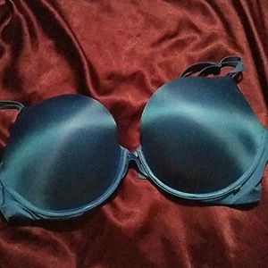 Sale!!! Victoria's Secret very sexy push-up bra